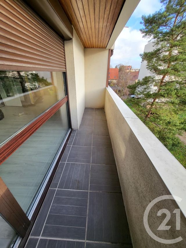 Appartement F3 &agrave; louer - 3 pi&egrave;ces - 75,60 m2 - Le Ban St Martin - 57 - LORRAINE