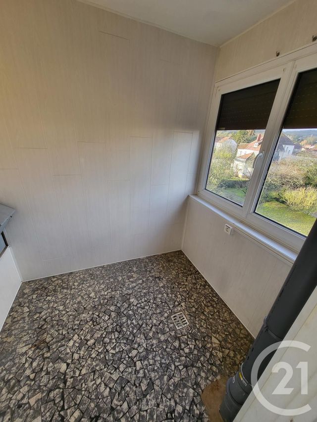 Appartement F3 &agrave; louer - 3 pi&egrave;ces - 75,60 m2 - Le Ban St Martin - 57 - LORRAINE