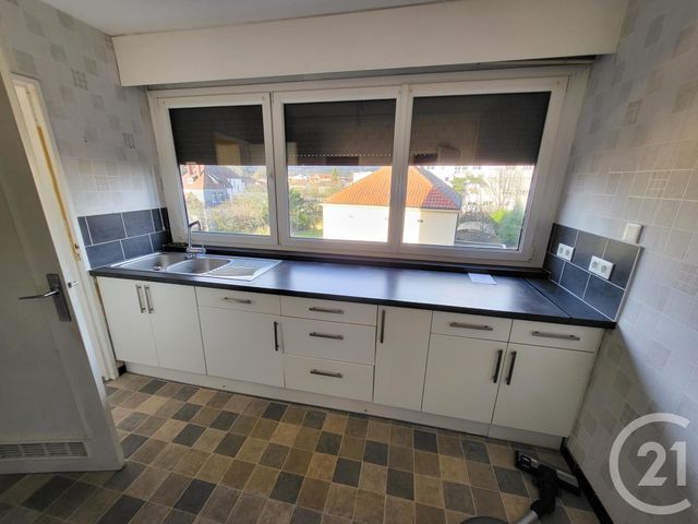 Appartement F3 &agrave; louer - 3 pi&egrave;ces - 75,60 m2 - Le Ban St Martin - 57 - LORRAINE