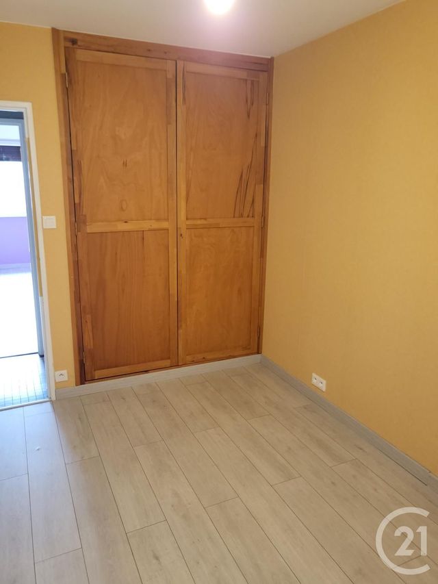 Appartement F3 &agrave; louer - 3 pi&egrave;ces - 75,60 m2 - Le Ban St Martin - 57 - LORRAINE