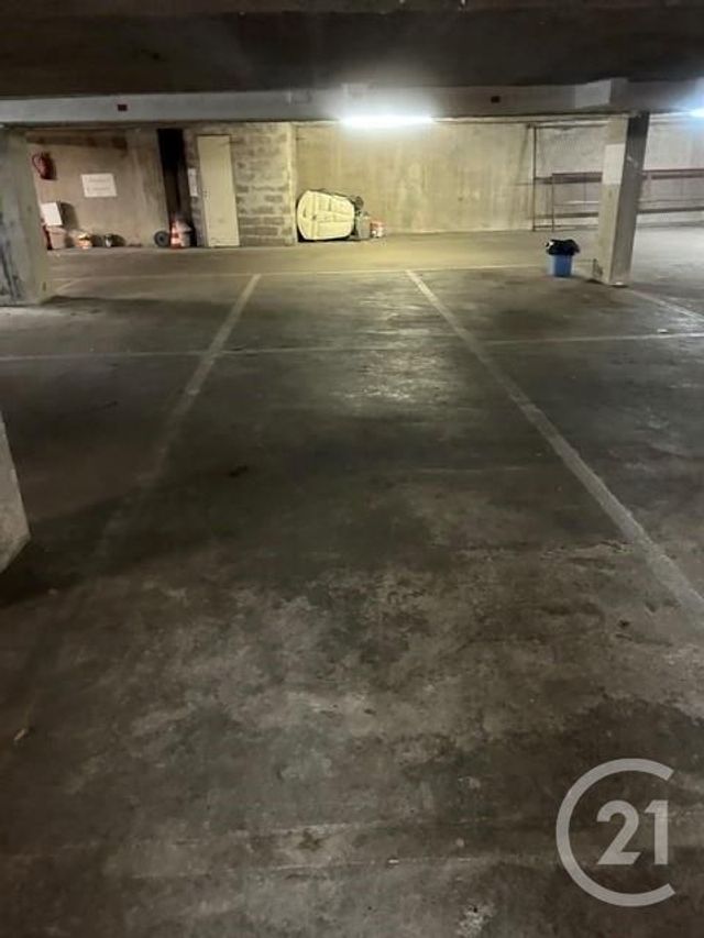 Parking &agrave; louer - 20 m2 - Metz - 57 - LORRAINE