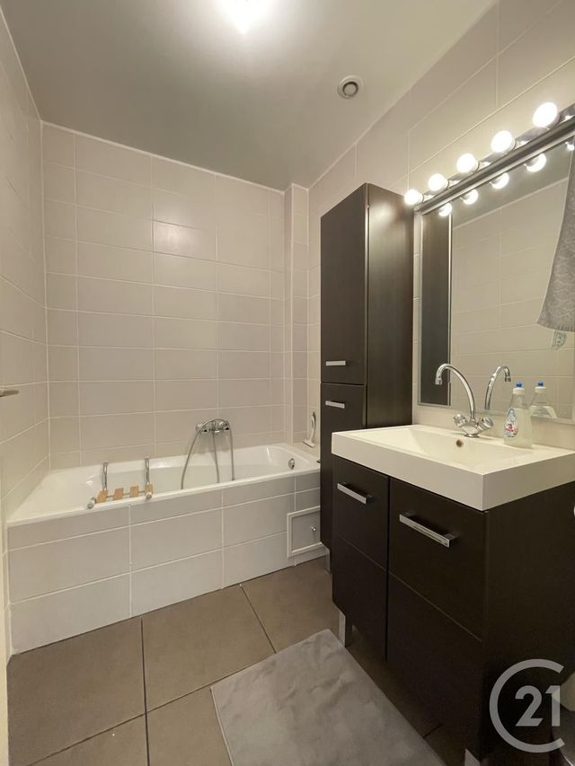 Appartement F4 &agrave; vendre - 5 pi&egrave;ces - 82,73 m2 - Metz - 57 - LORRAINE