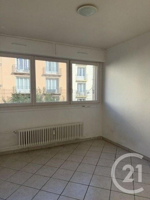 Appartement F3 &agrave; louer - 3 pi&egrave;ces - 75,25 m2 - Metz - 57 - LORRAINE