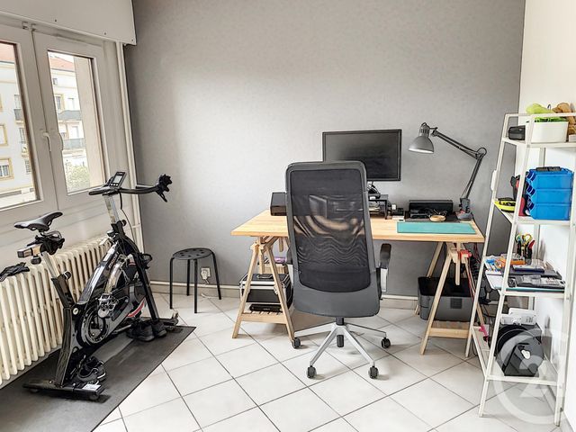 Appartement F4 &agrave; louer - 4 pi&egrave;ces - 84,85 m2 - Metz - 57 - LORRAINE