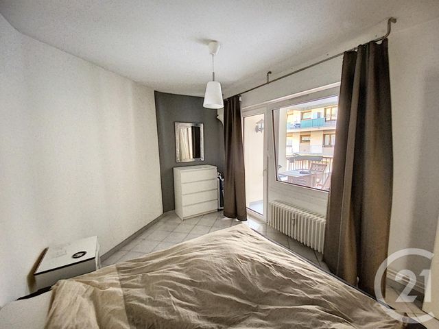 Appartement F4 &agrave; louer - 4 pi&egrave;ces - 84,85 m2 - Metz - 57 - LORRAINE