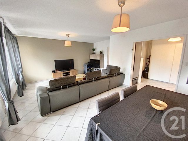 Appartement F4 &agrave; louer - 4 pi&egrave;ces - 84,85 m2 - Metz - 57 - LORRAINE