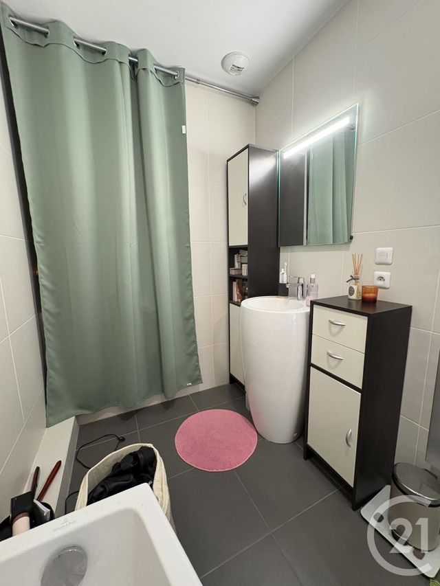 Appartement T3 &agrave; louer - 3 pi&egrave;ces - 70,13 m2 - Thionville - 57 - LORRAINE