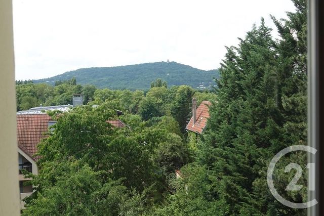 Appartement F4 &agrave; louer - 4 pi&egrave;ces - 88,04 m2 - Montigny Les Metz - 57 - LORRAINE