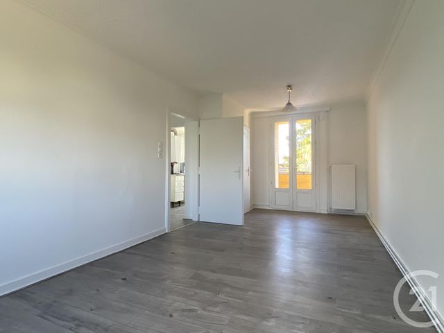 Appartement F3 &agrave; louer - 3 pi&egrave;ces - 66 m2 - Terville - 57 - LORRAINE