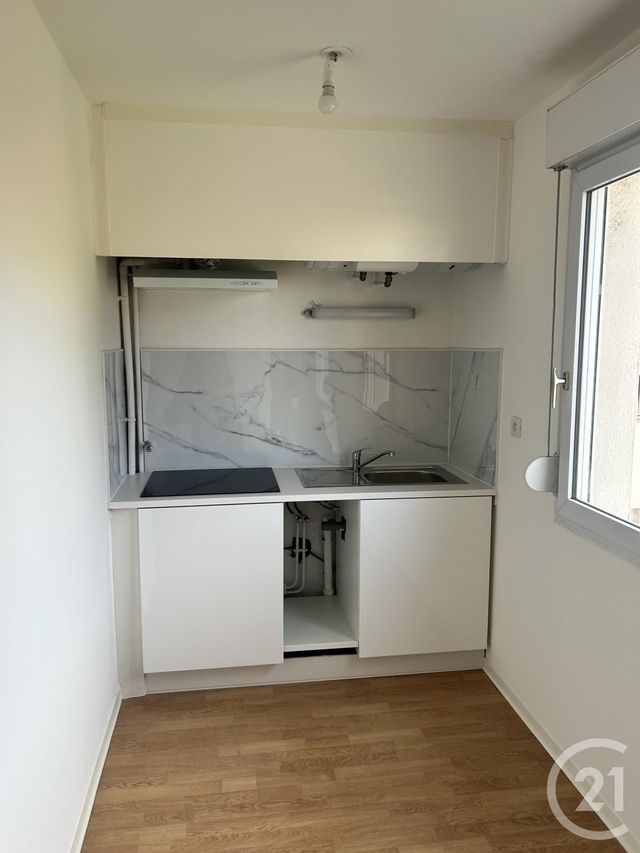 Appartement F1 &agrave; louer - 1 pi&egrave;ce - 21,95 m2 - Metz - 57 - LORRAINE