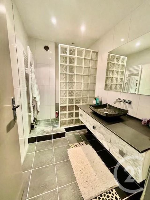 Appartement F3 à vendre - 3 pièces - 65 m2 - Louvres - 95 - ILE-DE-FRANCE