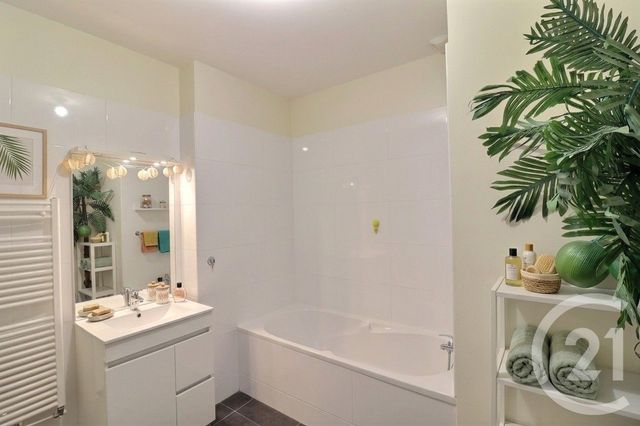 Appartement T3 &agrave; vendre - 3 pi&egrave;ces - 73 m2 - Bordeaux - 33 - AQUITAINE