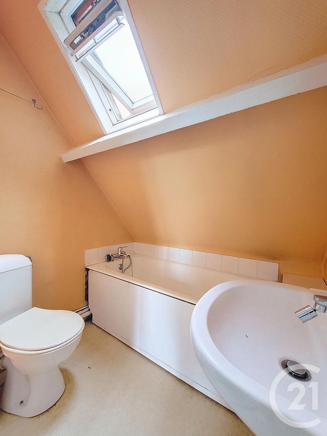 Maison à louer - 4 pièces - 77,18 m2 - Rouen - 76 - HAUTE-NORMANDIE