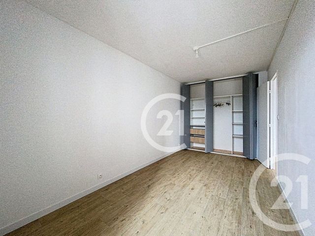 Appartement F2 &agrave; louer - 2 pi&egrave;ces - 49 m2 - Le Petit Quevilly - 76 - HAUTE-NORMANDIE