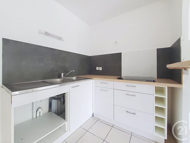Appartement F3 &agrave; louer - 3 pi&egrave;ces - 60 m2 - Rouen - 76 - HAUTE-NORMANDIE