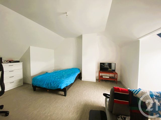 Maison &agrave; louer - 7 pi&egrave;ces - 210,18 m2 - Isneauville - 76 - HAUTE-NORMANDIE