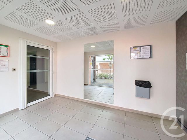 Appartement F4 &agrave; louer - 4 pi&egrave;ces - 80,30 m2 - Rouen - 76 - HAUTE-NORMANDIE