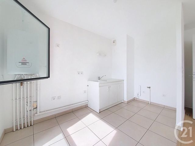 Appartement F4 &agrave; louer - 4 pi&egrave;ces - 80,30 m2 - Rouen - 76 - HAUTE-NORMANDIE
