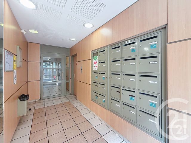 Appartement F4 &agrave; louer - 4 pi&egrave;ces - 76,10 m2 - Rouen - 76 - HAUTE-NORMANDIE