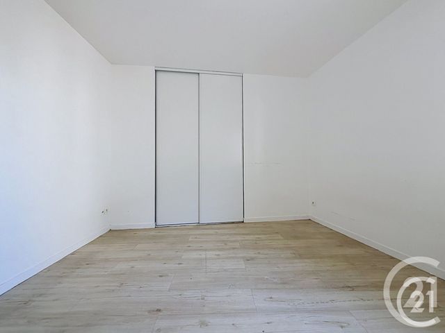 Appartement F4 &agrave; louer - 4 pi&egrave;ces - 76,10 m2 - Rouen - 76 - HAUTE-NORMANDIE