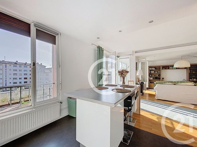 Appartement T3 &agrave; louer - 3 pi&egrave;ces - 82,23 m2 - Rouen - 76 - HAUTE-NORMANDIE