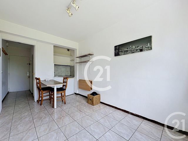 Appartement Studio &agrave; louer - 1 pi&egrave;ce - 16,45 m2 - Rouen - 76 - HAUTE-NORMANDIE