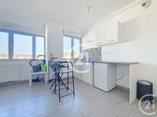 Appartement Studio &agrave; louer - 1 pi&egrave;ce - 25,72 m2 - Rouen - 76 - HAUTE-NORMANDIE