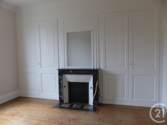 Maison &agrave; louer - 8 pi&egrave;ces - 197,80 m2 - Rouen - 76 - HAUTE-NORMANDIE