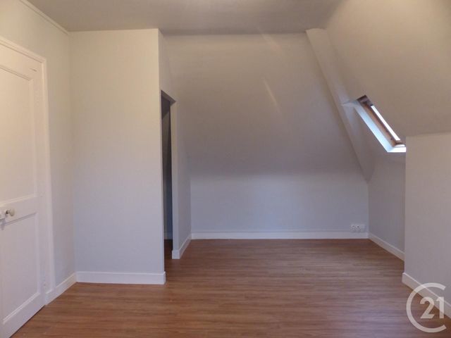 Maison &agrave; louer - 8 pi&egrave;ces - 197,80 m2 - Rouen - 76 - HAUTE-NORMANDIE