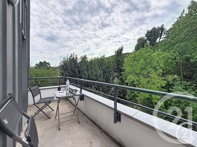 Appartement F5 &agrave; louer - 5 pi&egrave;ces - 94,32 m2 - Rouen - 76 - HAUTE-NORMANDIE