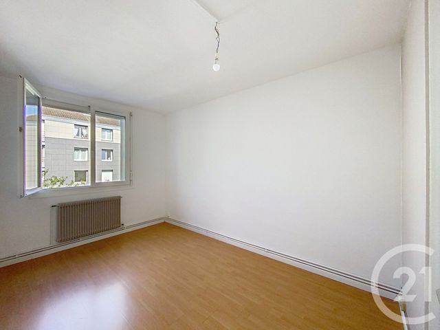 Appartement T3 &agrave; louer - 3 pi&egrave;ces - 54,86 m2 - Bonsecours - 76 - HAUTE-NORMANDIE