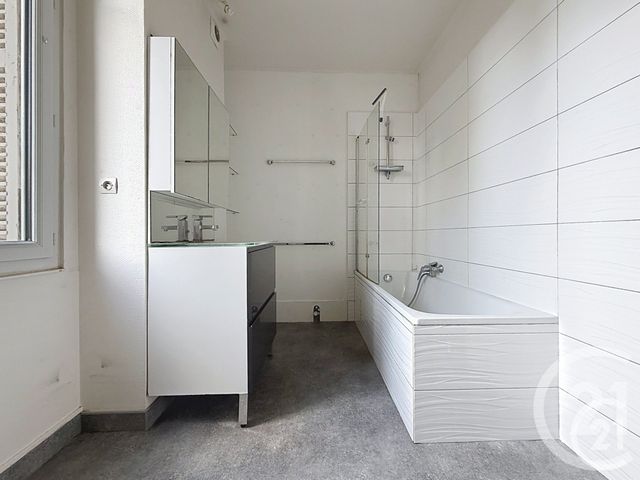 Maison &agrave; louer - 8 pi&egrave;ces - 216,48 m2 - Mont St Aignan - 76 - HAUTE-NORMANDIE