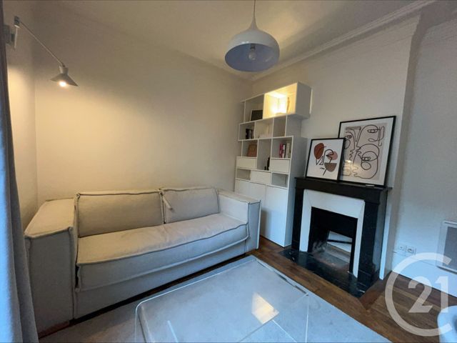 Appartement F1 &agrave; louer - 1 pi&egrave;ce - 16,32 m2 - Paris - 75020 - ILE-DE-FRANCE