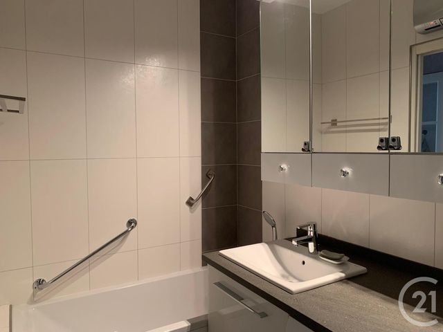 Appartement F3 &agrave; louer - 3 pi&egrave;ces - 69,93 m2 - Paris - 75012 - ILE-DE-FRANCE