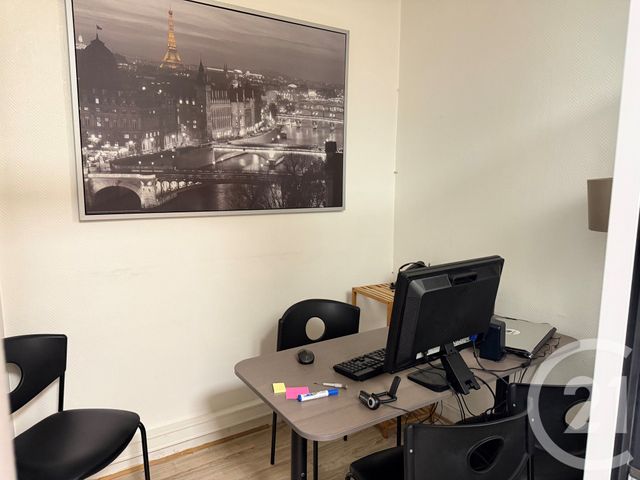 Local commercial à louer - 50.35 m2 - 75 - Paris