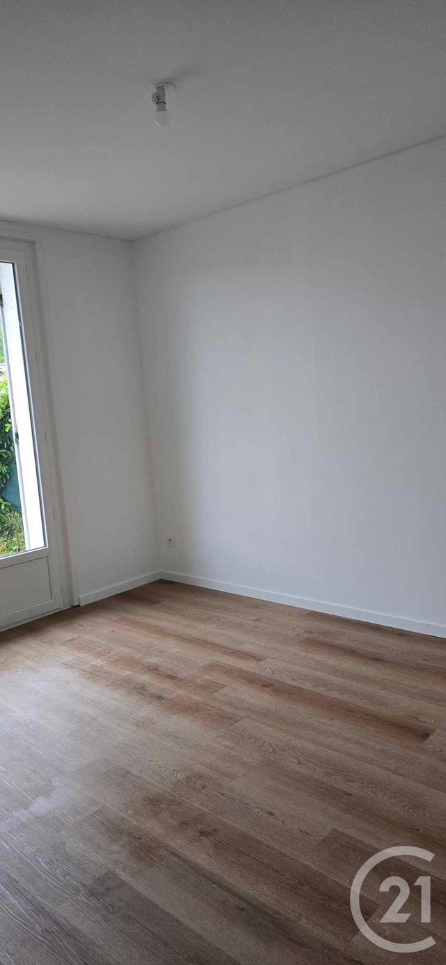 Maison &agrave; louer - 4 pi&egrave;ces - 90,70 m2 - Bergerac - 24 - AQUITAINE