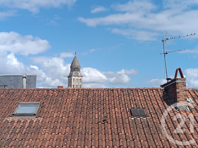 Appartement T4 à vendre - 4 pièces - 73 m2 - Perigueux - 24 - AQUITAINE