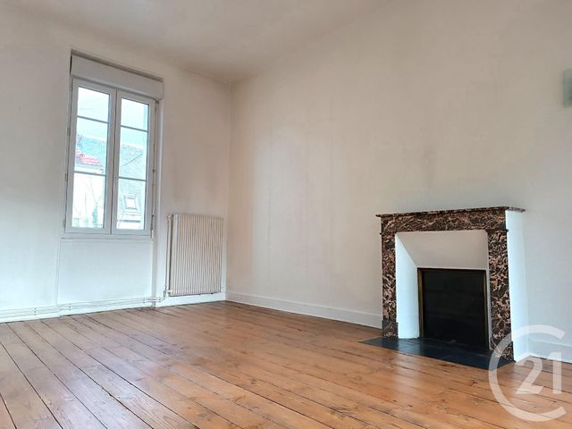 Maison à louer - 5 pièces - 168 m2 - Perigueux - 24 - AQUITAINE