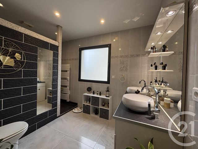 Appartement T4 à vendre - 4 pièces - 111 m2 - Perigueux - 24 - AQUITAINE