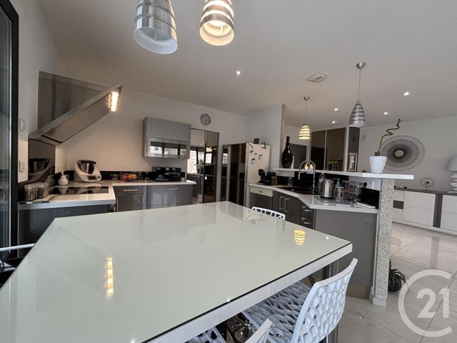 Appartement T4 à vendre - 4 pièces - 111 m2 - Perigueux - 24 - AQUITAINE