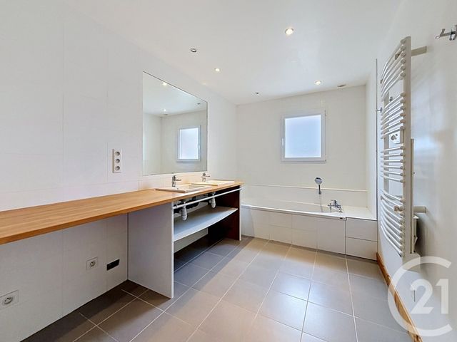 Maison &agrave; vendre - 4 pi&egrave;ces - 145 m2 - St Pierre De Chignac - 24 - AQUITAINE