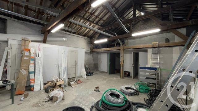 Local commercial à louer - 220.0 m2 - 24 - Dordogne