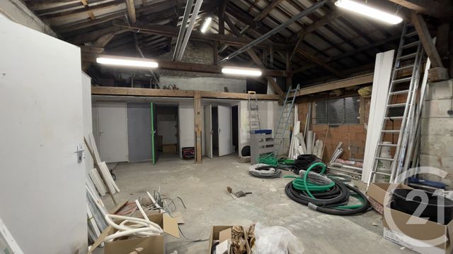 Local commercial à louer - 220.0 m2 - 24 - Dordogne