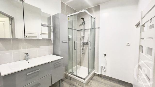 Appartement F2 &agrave; louer - 2 pi&egrave;ces - 51,71 m2 - Perigueux - 24 - AQUITAINE