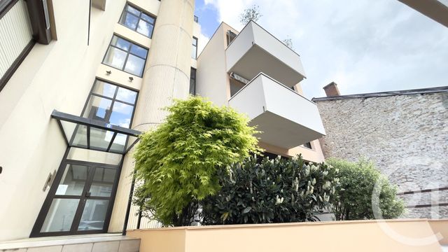 Appartement F2 &agrave; louer - 2 pi&egrave;ces - 51,71 m2 - Perigueux - 24 - AQUITAINE