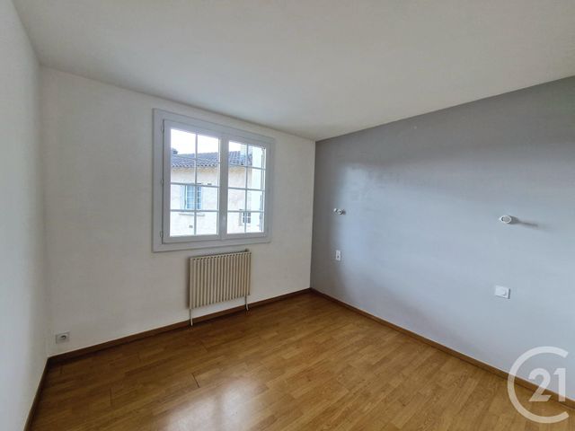 Appartement F4 &agrave; vendre - 4 pi&egrave;ces - 74,80 m2 - Perigueux - 24 - AQUITAINE