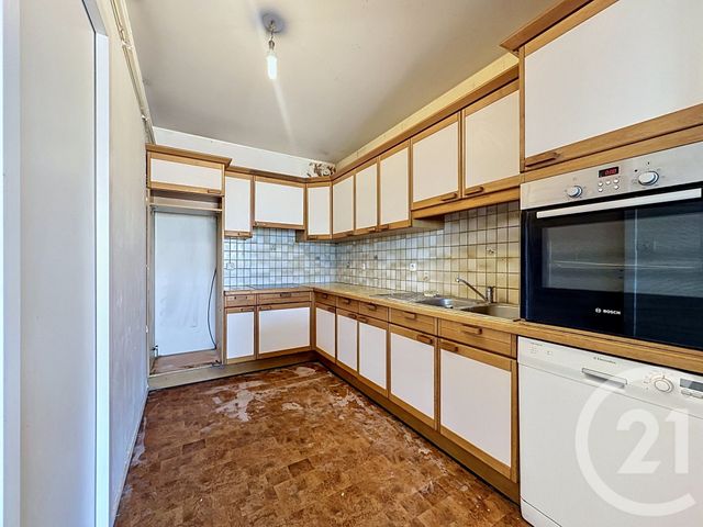 Appartement F5 &agrave; vendre - 5 pi&egrave;ces - 90,90 m2 - Perigueux - 24 - AQUITAINE