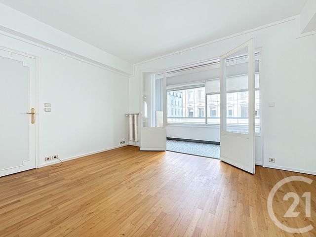Appartement F5 &agrave; vendre - 5 pi&egrave;ces - 89,63 m2 - Perigueux - 24 - AQUITAINE