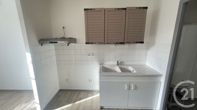 Appartement F4 à louer - 4 pièces - 85,56 m2 - Perigueux - 24 - AQUITAINE