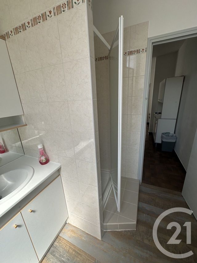 Appartement F1 &agrave; louer - 1 pi&egrave;ce - 32,84 m2 - Perigueux - 24 - AQUITAINE